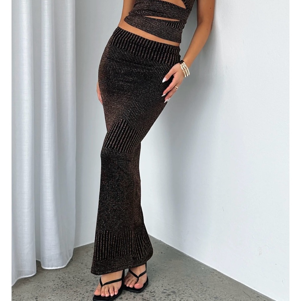 White Fox Boutique Elegant Bronze and Gold Women's Maxi Skirt NWT